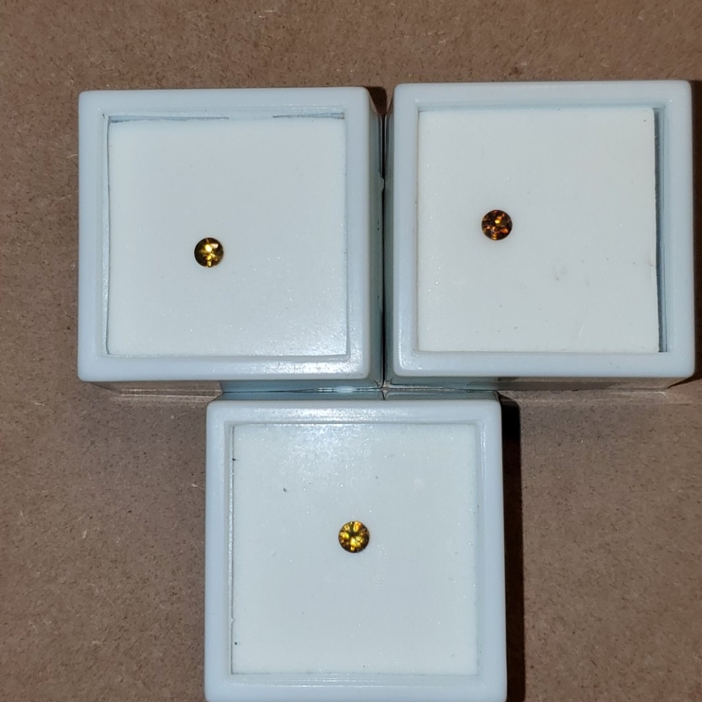 Sphene - Lab - Picture 2 of 3